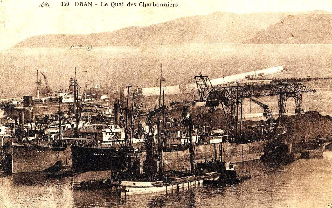 Oran- 138- travail sur les quais.jpg